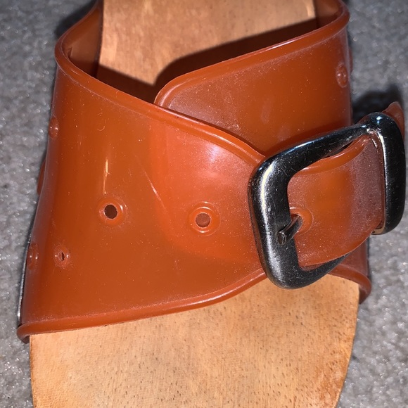 Orange wooden sole kitten heels - Picture 8 of 9